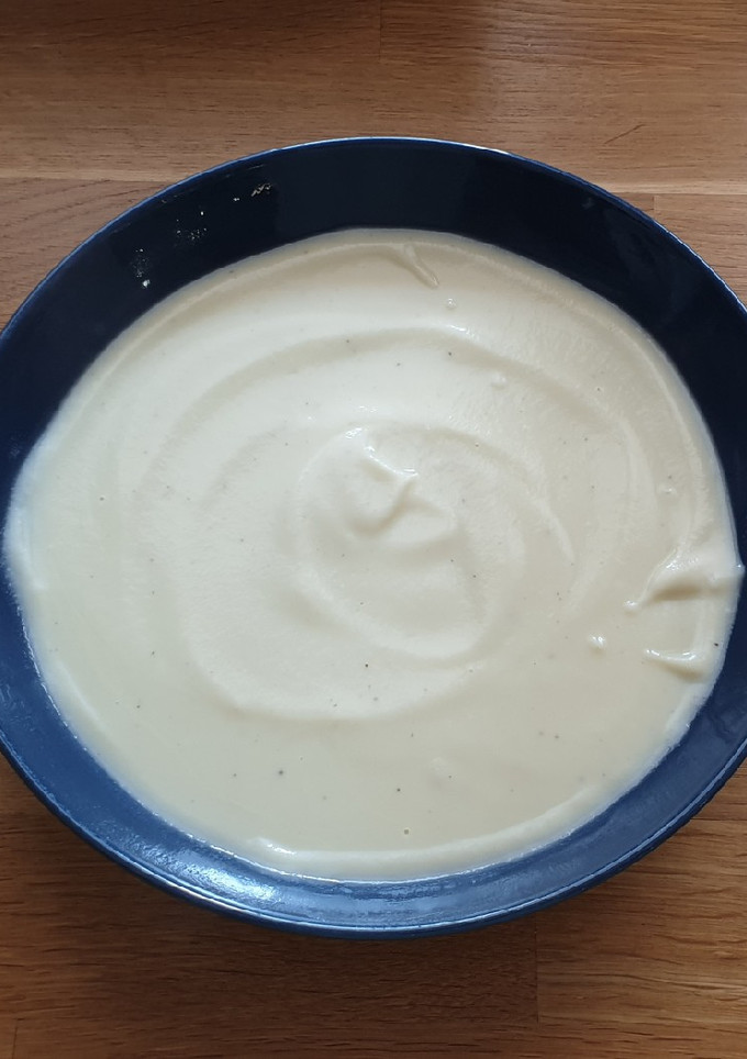 Una foto de Crema coliflor y calabacín en Thermomix