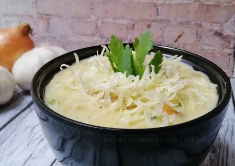 Bagaimana Menyiapkan Macaroni cheesy cream soup (eggless), Menggugah Selera