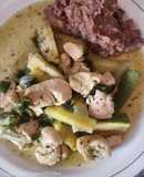 Pollo con rajas y calabazas en salsa verde