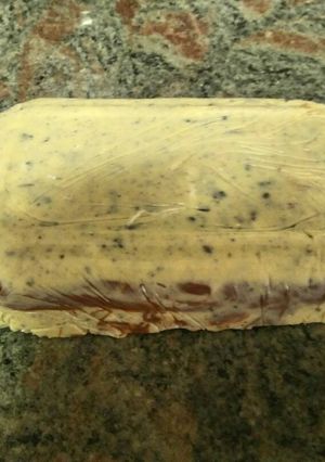 Una foto de Turrón chocolate blanco con oreo