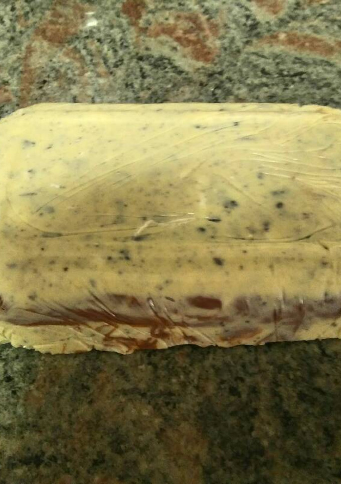 Una foto de Turrón chocolate blanco con oreo