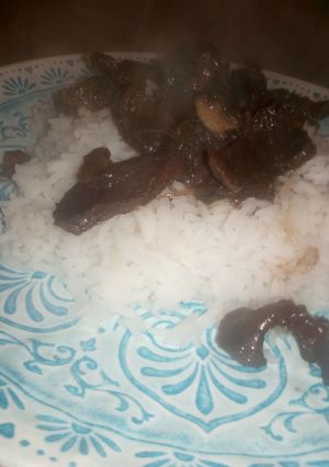Una foto de Corazones en salsa de Soja y arroz