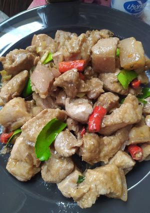 รูปของ หมูสามชั้นผัดกะปิ