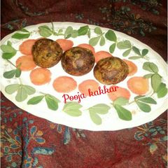 A picture of Bajra makki appe.
