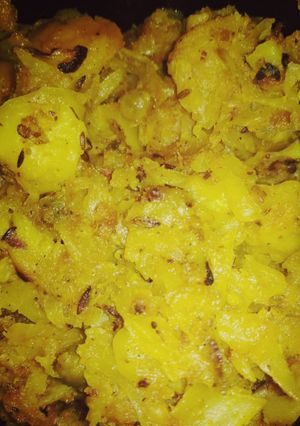 A picture of Cabbage Potato peas roast.