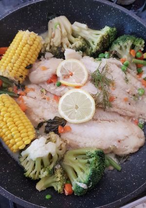 A picture of My Garlic lemon,fennel fish dish & Veg. 😀.