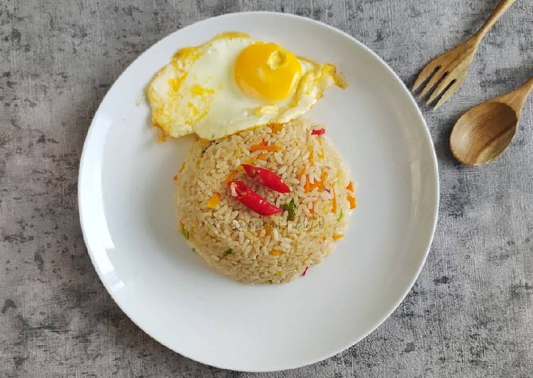 Langkah Mudah untuk Membuat Nasi Goreng Hongkong, Bikin Ngiler