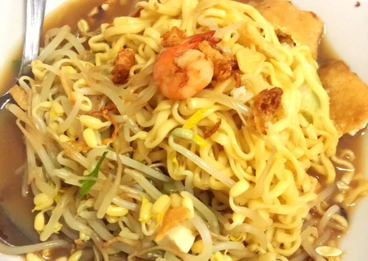 Bagaimana Menyiapkan Lontong mie surabaya ❤️ Anti Gagal