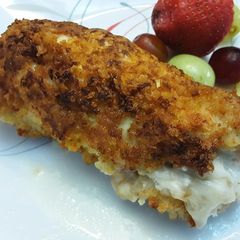 A picture of Chicken Cordon Bleu.