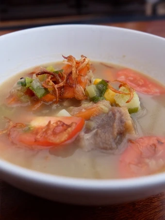 Cara Mudah Menyiapkan Resep Sop buntut / oxtail soup yang Enak Banget