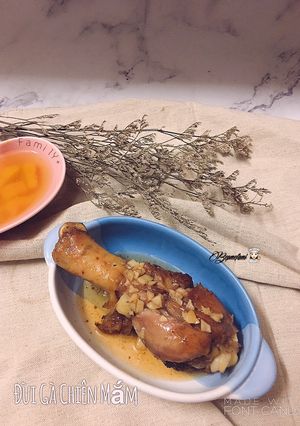 Hình của món Đùi Gà Chiên Mắm Cho bé 1Y.