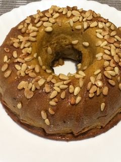 Una foto de Stollen de Pasas al ron y naranja con piñones 🇩🇪