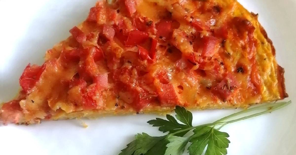 Пп пицца из кабачков в духовке. Пицца из кабачков в духовке. Пицца из кабачков. Запеканка пицца из кабачков. Пицца с кабачками.