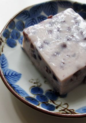 A picture of Azuki Milk Agar Jelly.