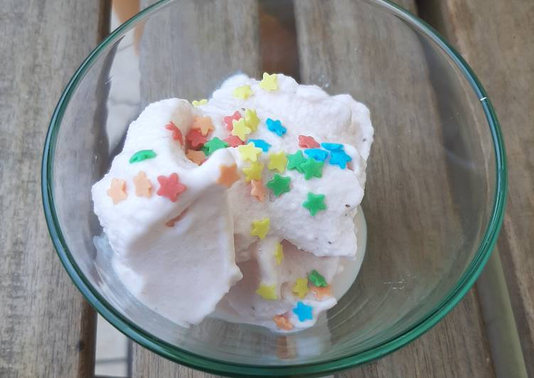Gelato allo yogurt e frutta