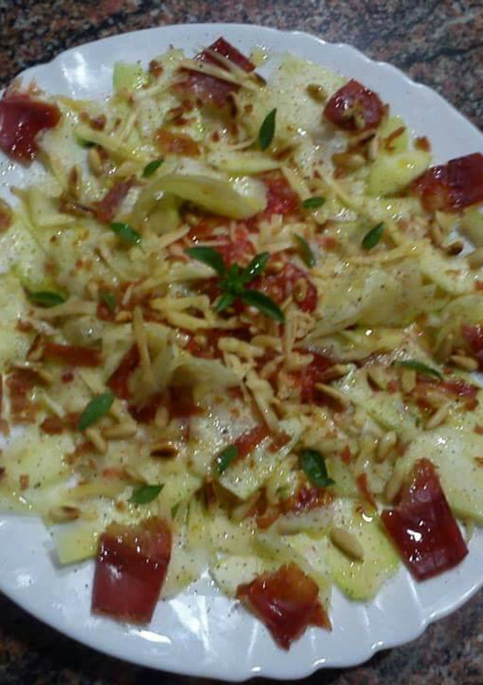 Una foto de Ensalada de calabacín