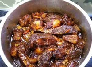 Hình của món Cá kho Làng Vũ Đại.