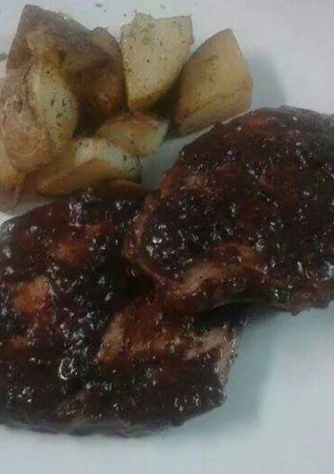 Una foto de Lomo de cerdo en salsa de ciruela