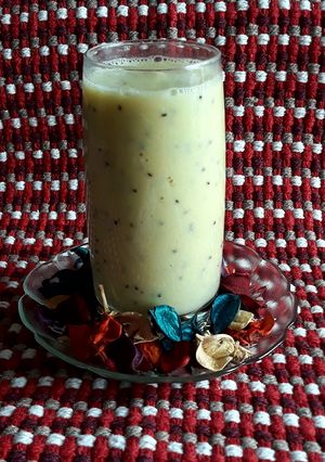 A picture of Kiwi Apple Smoothie.