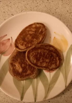 Banános zabpalacsinta, ronda de finom :) 🥞 recept fotója