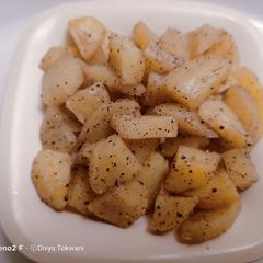 Falahaari potatoes A picture of Falahaari potatoes.
