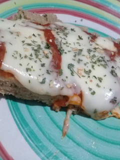 Una foto de Pizza de avena, sin horno y con solo 3 ingredientes!