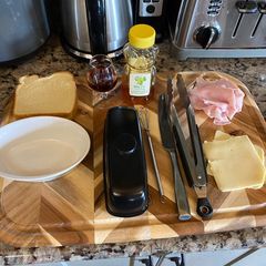 A picture of Swift maple glazed grilled ham and cheese.