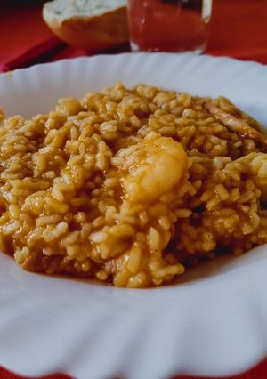 Una foto de Arroz meloso con Cóctel de marisco