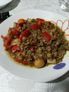 Una foto de Lentejas con verduras