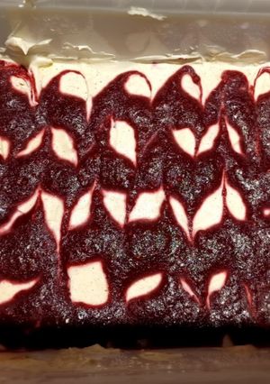 A picture of Blackberry & Cinnamon Ripple Ice Cream.