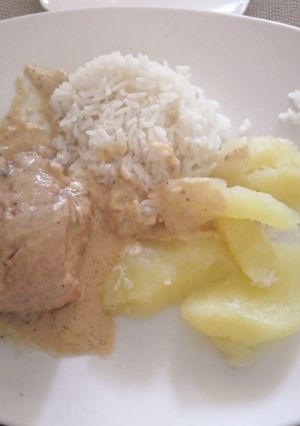 Una foto de Pollo con salsa de limón 🙌🏻 🍽
