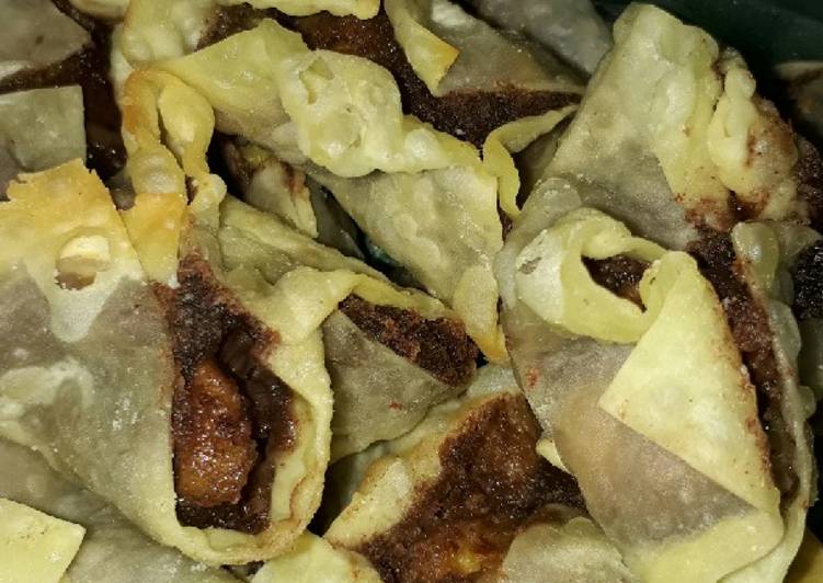 Pangsit pisang lumer