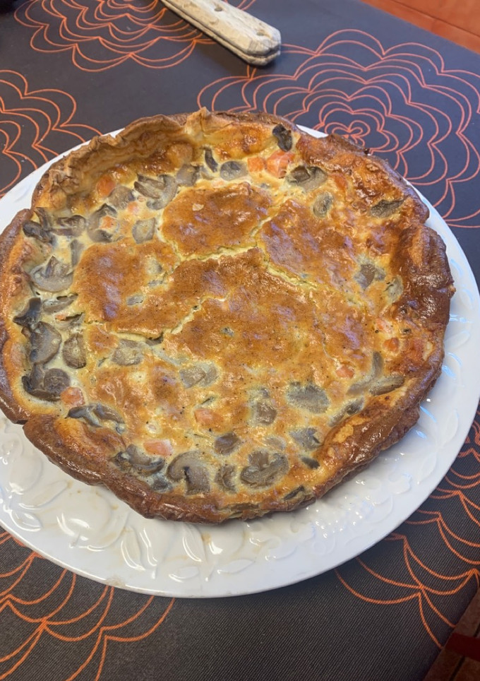 Una foto de Quiche de salmón y queso azul
