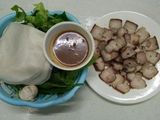 Ba chỉ nướng cuốn bánh tráng