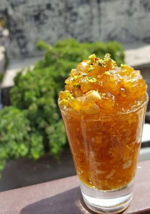 A picture of Mango chutney.