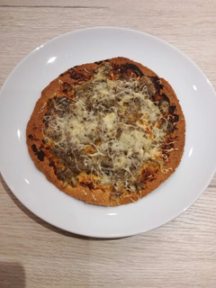 Una foto de Pizza ligera de atún a mi manera