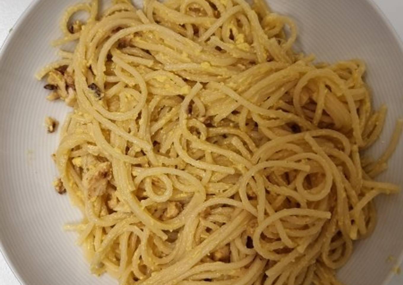 Pasta carbonara auténtica, sin nata, versión sana