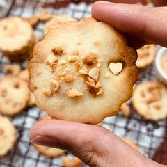A picture of Buttery Cashew Biscuits (Eggless).