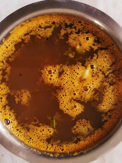கேரட் பூண்டு ரசம்(Carrot garlic rasam recipe in Tamil) செய்முறை முக்கிய புகைப்படம்