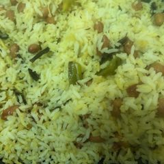 A picture of Raw mango chitrannam.