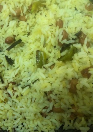 A picture of Raw mango chitrannam.