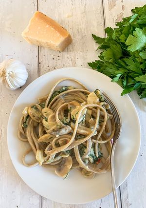 A picture of Mushroom Bronze Die Pasta.