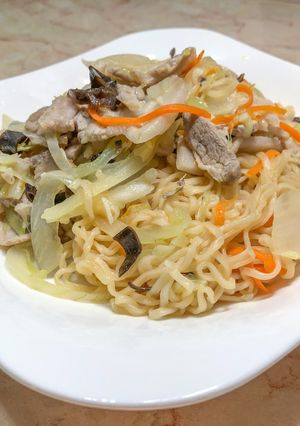 炒泡麵 的食譜成品照片