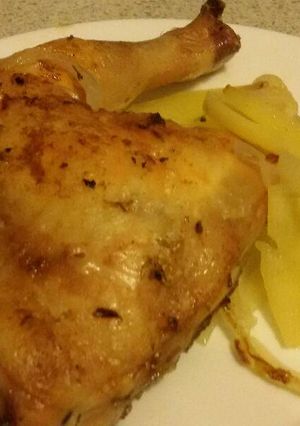 Una foto de Muslos de pollo al horno