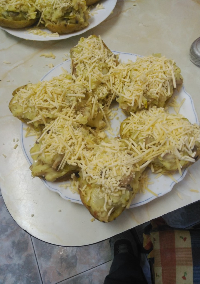 Una foto de Patatas rellenas gratinadas