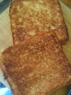 A picture of Parmy cheese bread.