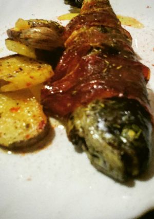 Una foto de Truchas con jamón