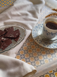 Una foto de Chocolate picante con flor de sal