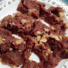 A picture of Multani sohan halwa.