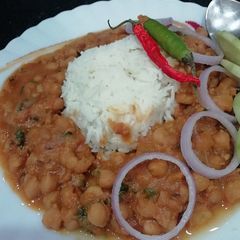 A picture of Chole Chawal.
